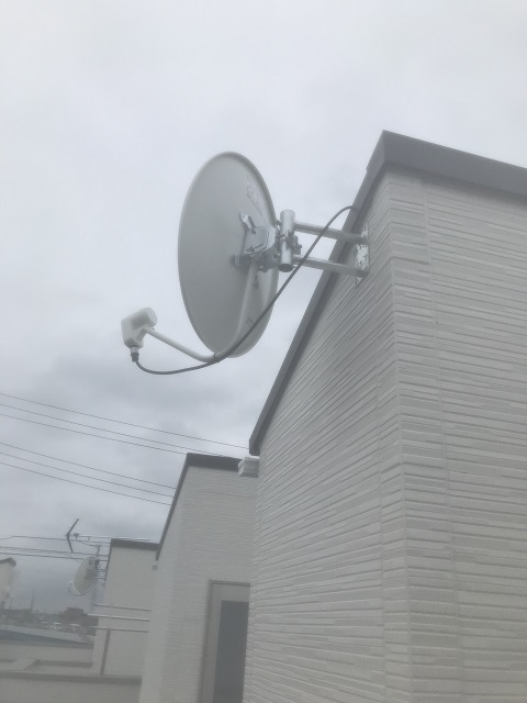 BSアンテナ壁面工事 BSアンテナ壁面工事
