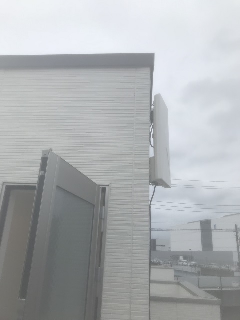 UHFアンテナ工事(デザインアンテナ) UHFアンテナ工事(デザインアンテナ)