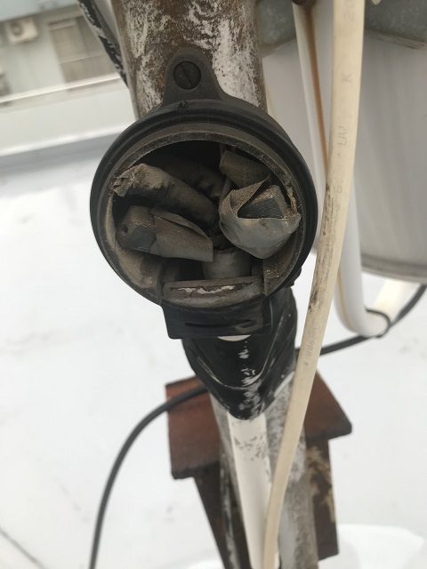 UHFブースター電源圧着部 UHFブースター電源圧着部